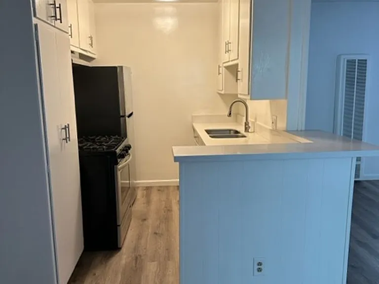 b1511 — Photo 3