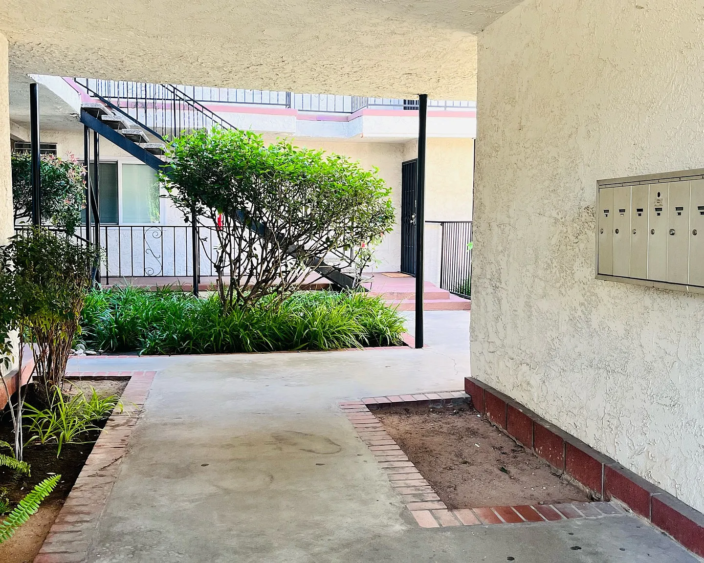 1 bed, 686 sqft, $1,995 — Photo 2