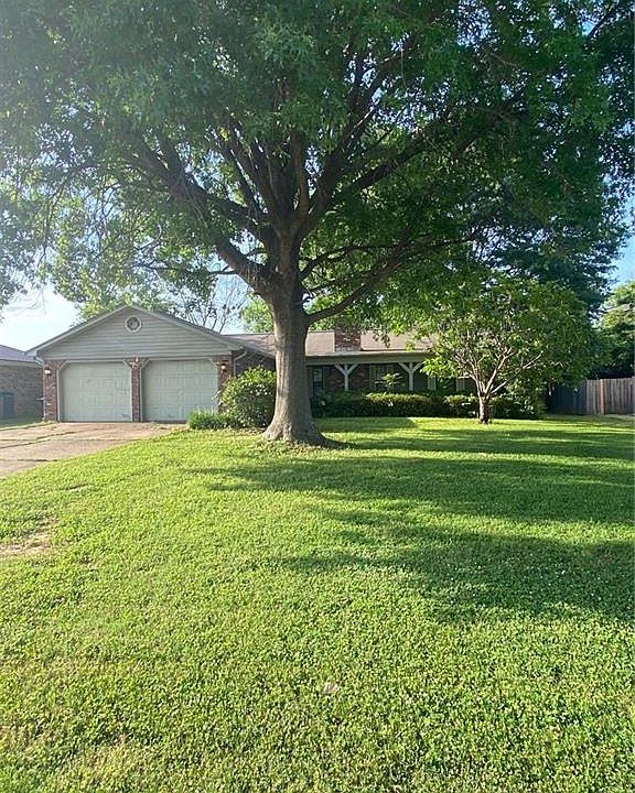 1st image of 3868 Cypress St