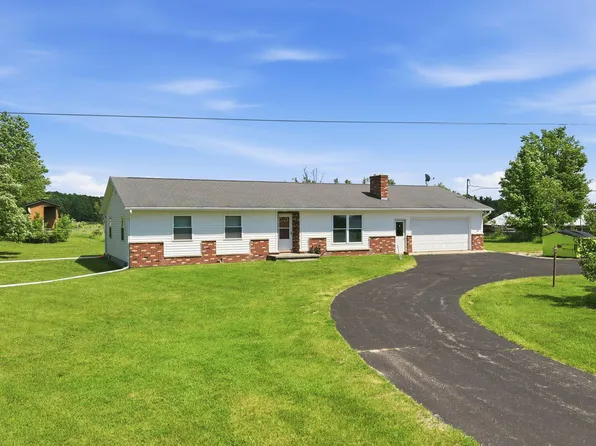 7760 S Extension Rd, Cheboygan, MI 49721