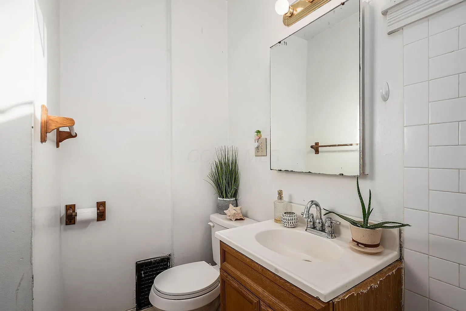 2 bed, 1200 sqft, $1,600 — Photo 3