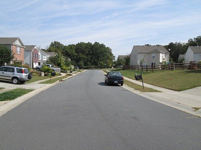 1st image of 13922 Lawrence Farm Ln
