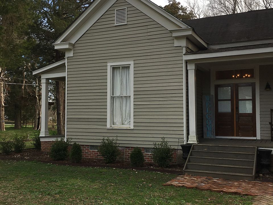 1st image of 455 Van Buren St
