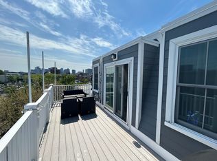 179 London St #4, Boston, MA 02128