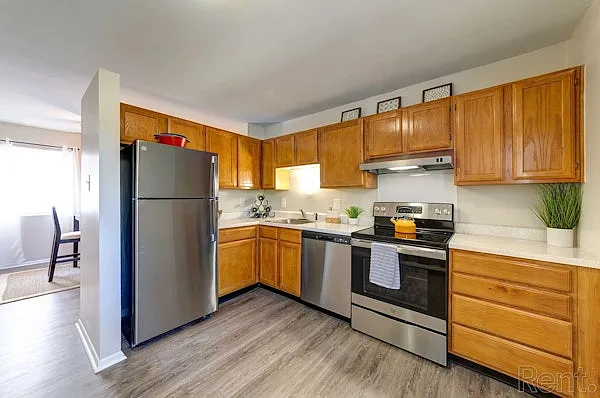 Cherry Creek Apartments