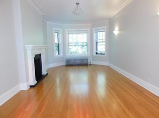 106 Keeney St #33, Evanston, IL 60202