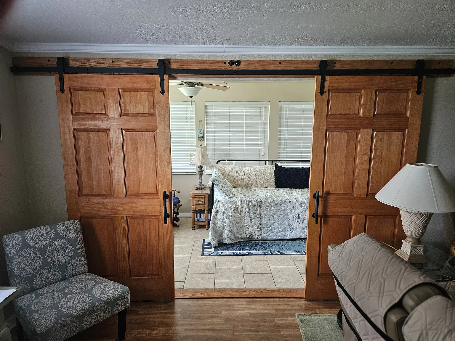 1226 Zapata Pl — Photo 3