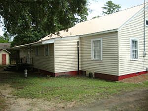 3rd image of 250 Cavalier Dr