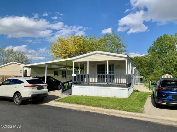 315 Parkview Dr #141, Bowling Green, OH 43402