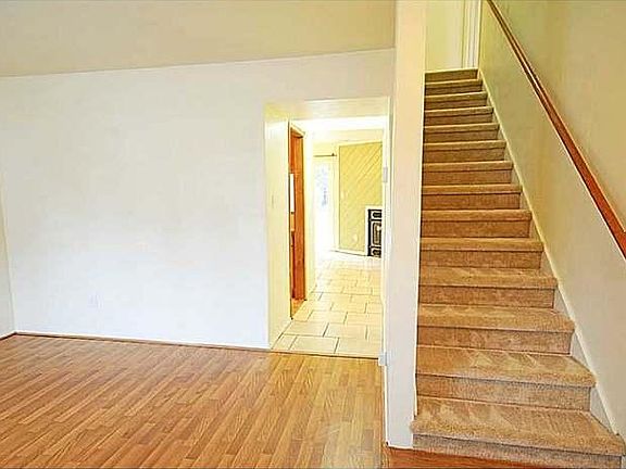 4th image of 1516 Oak Knoll Ln
