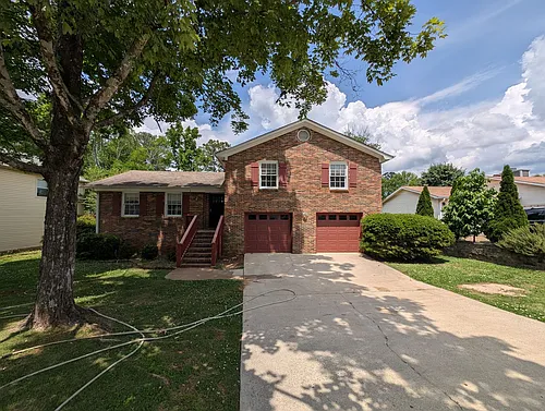 1060 Sandy Springs Rd NW Photo 1