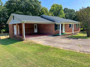 109 Twin Creek Dr, Boiling Springs, SC 29316