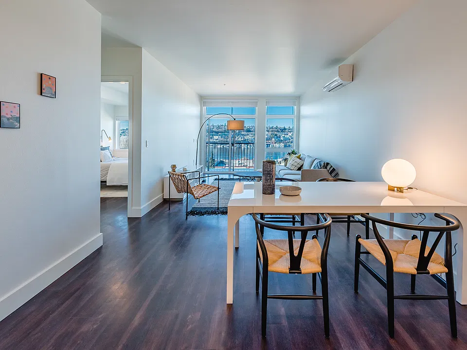 Waterton Eastlake Apartments