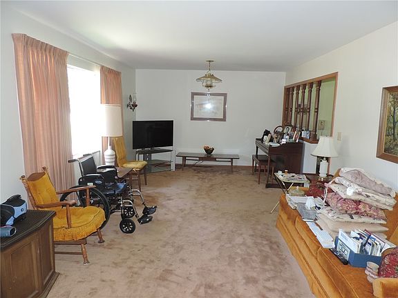 Living room/dining room.