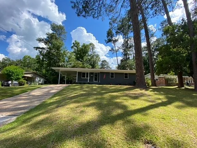 3 bed, 1162 sqft, $2,150 — Photo 2
