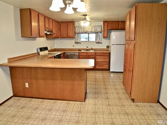 5th image of 1708 Dogwood St SE