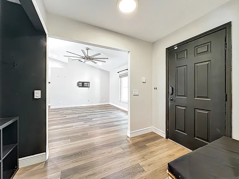 1342 Richwood Cir — Photo 4