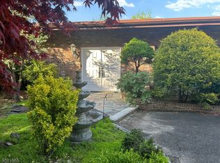 112 Carneer Ave, Rutherford, NJ 07070