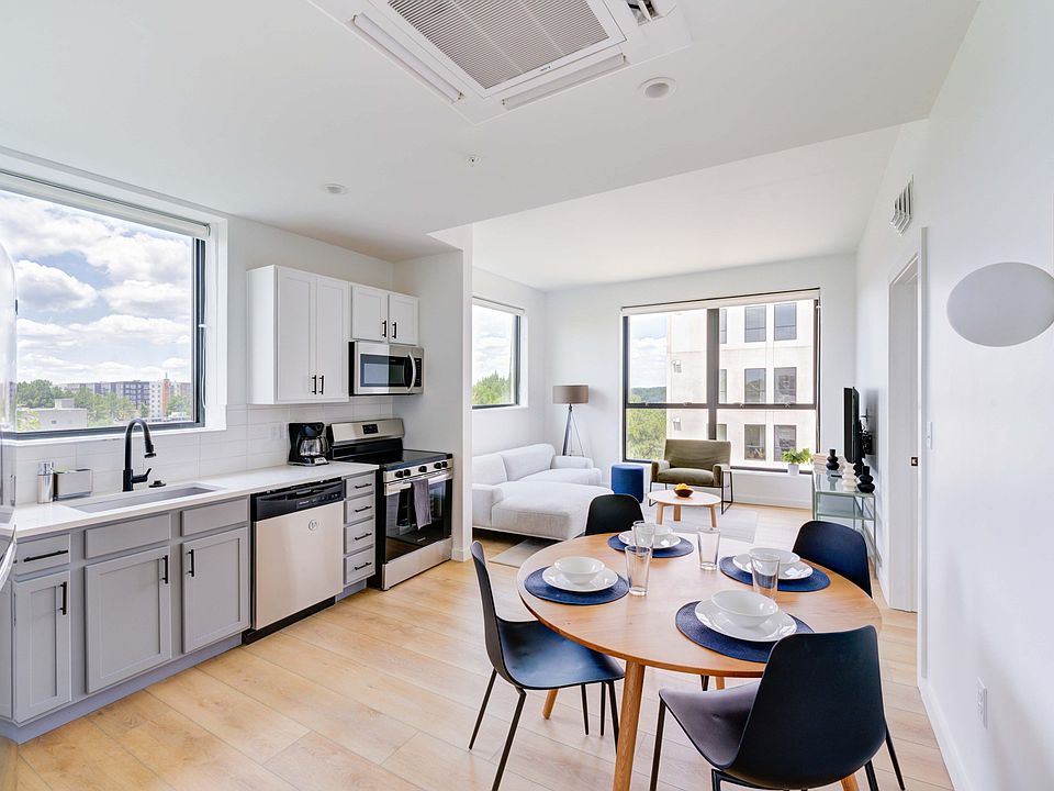 Furnished 4 Bedroom Coliving Space