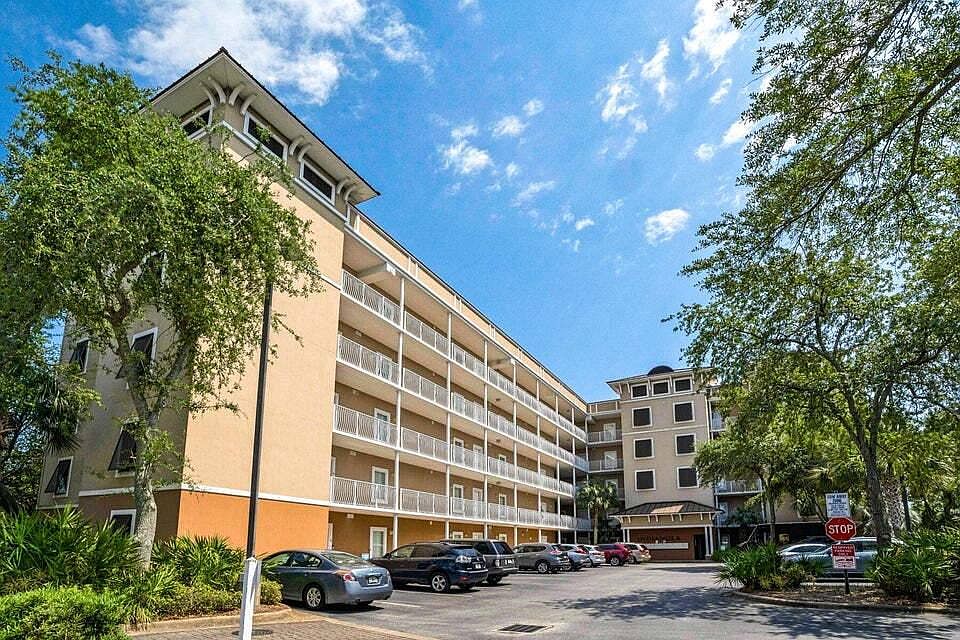 1st image of 113 Brooks St #201