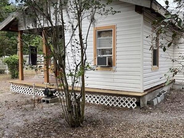 1199 Garden St, Labelle, FL 33935