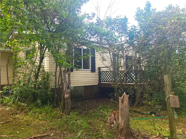 44001 Cross Island Rd, Fineview, NY 13640