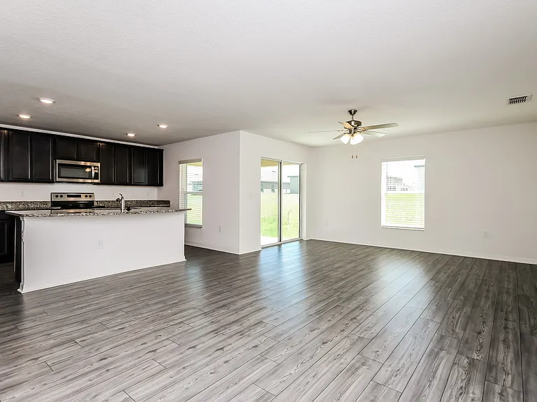 1635 Swan Lake Cir — Photo 3