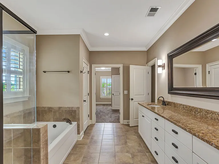 258 Silver Cypress Cir — Photo 21