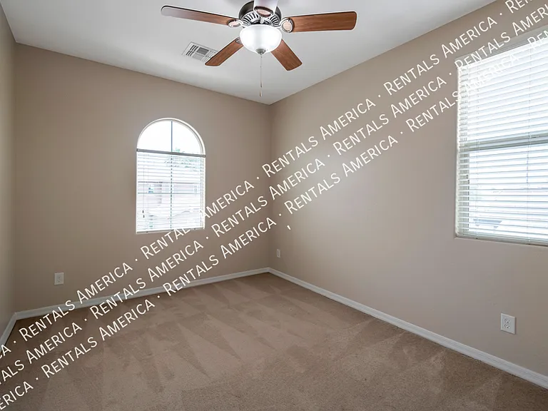 267 E Kaibab Dr — Photo 13