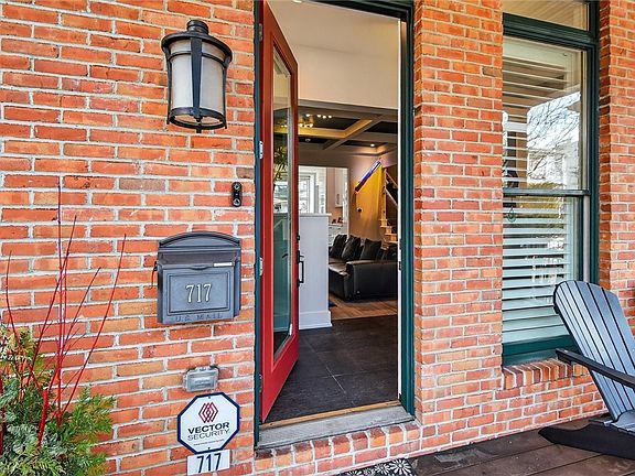 4th image of 717 Filbert St