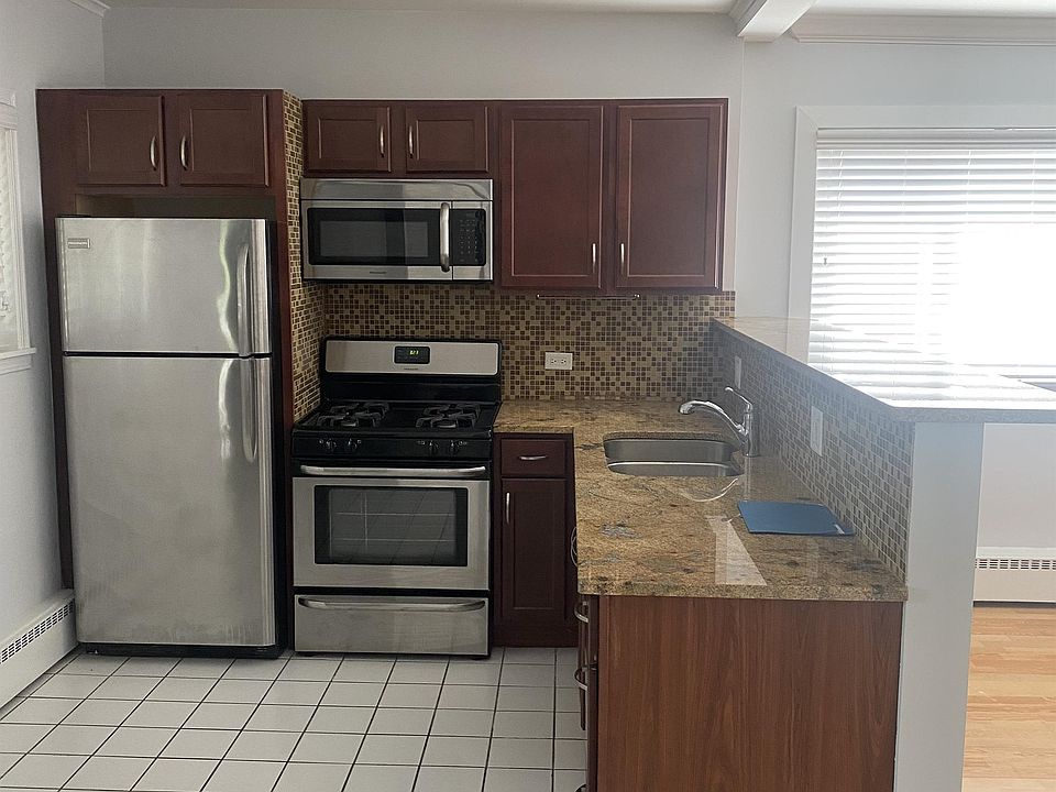 1st image of 402 Franklin Ave APT 9