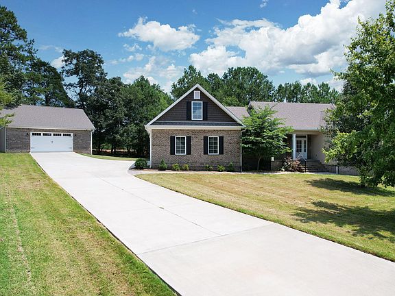 2nd image of 300 Bell Crest Dr NW