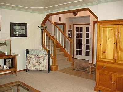 5th image of 3917 53rd Ln NE