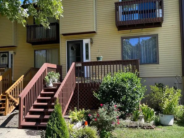11470 Laurelwalk Dr #92, Laurel, MD 20708