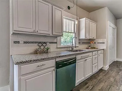 3 bed, 1543 sqft, $1,700 — Photo 2