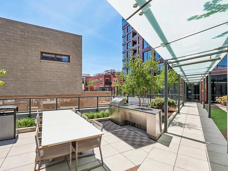 Union West — Photo 16