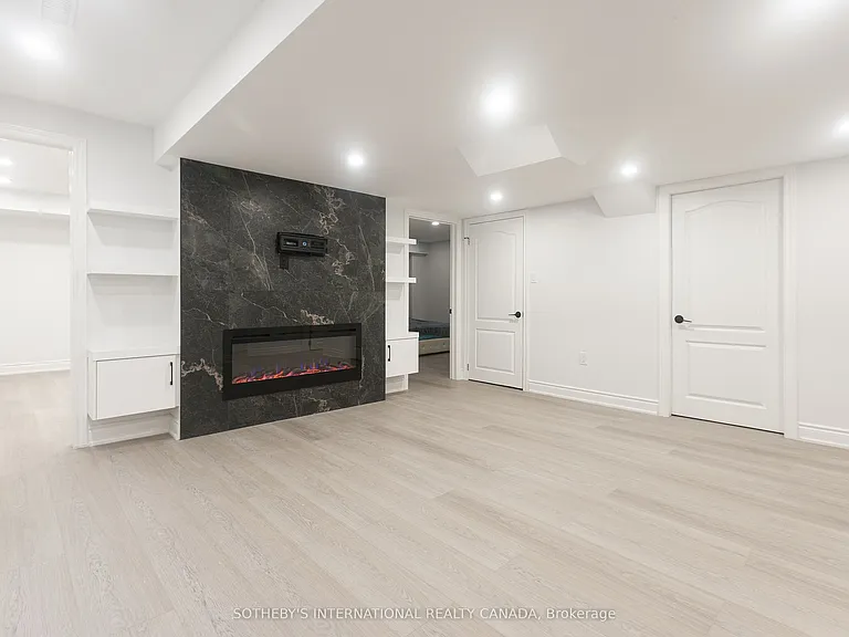 1182 Blueheron Blvd #BASEMENT — Photo 7