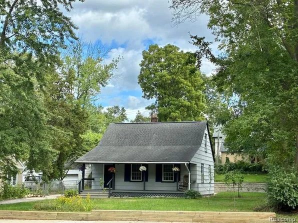 2551 Platt Rd, Ann Arbor, MI 48104