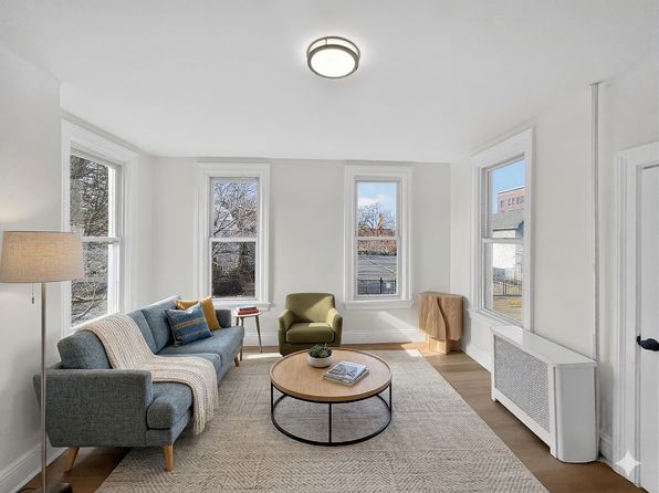 460 William St Floor 2