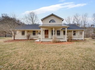 300 Sugarwood Dr, Kingsport, TN 37663