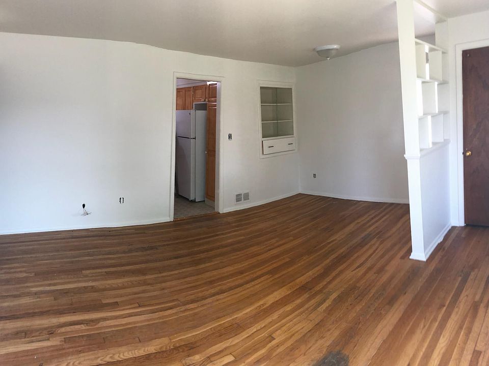 1st image of 1711 E Columbia Ave