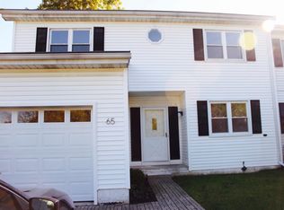 65 Fieldstone Blvd, Wappingers Falls, NY 12590