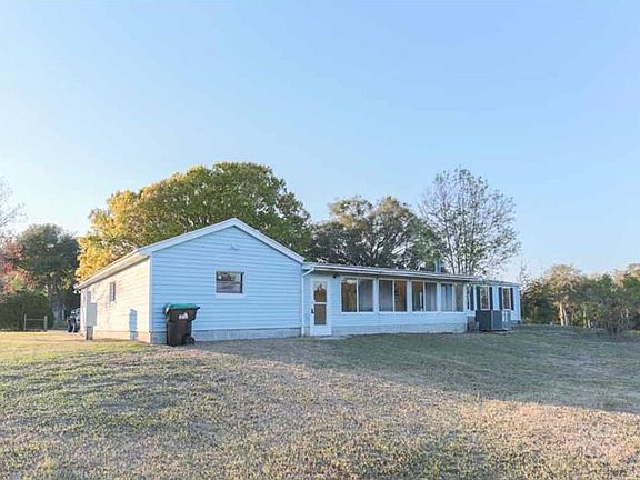 4th image of 4115 Frances Ann Ct