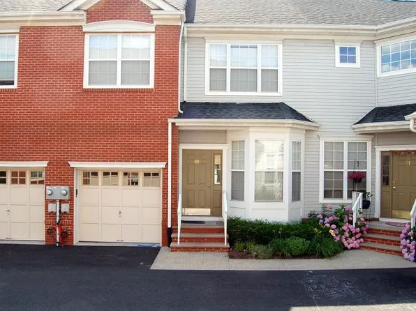 90 Crown Point Rd, Parsippany, NJ 07054