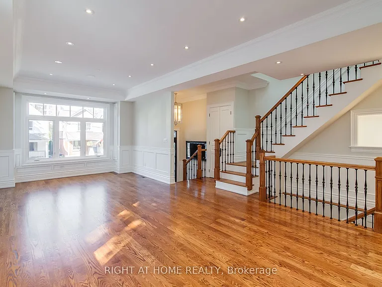 109 Banff Rd — Photo 8