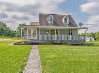 283 Larkspur Cir, Mount Pleasant, PA