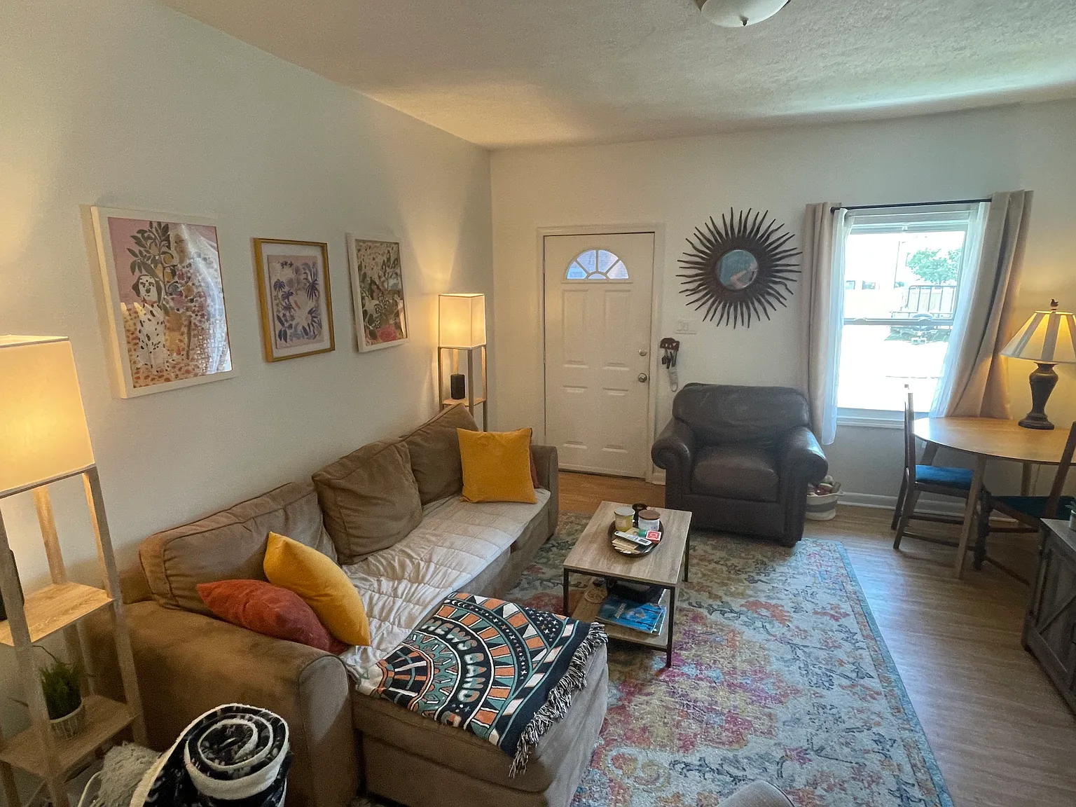 2 bed, 840 sqft, $1,800 — Photo 3
