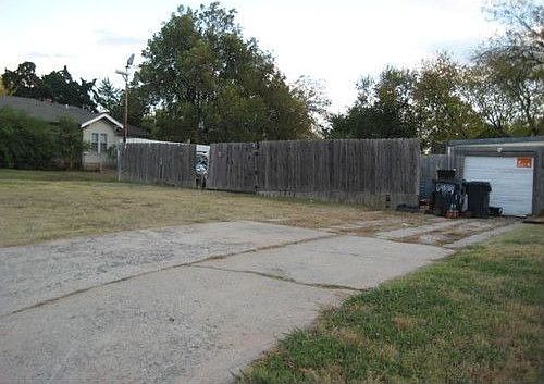 2nd image of 1904 NW 38th St