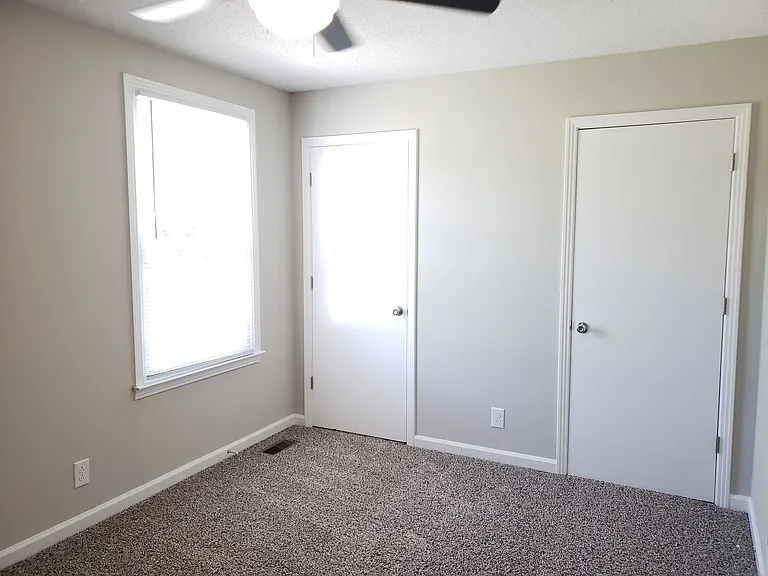 610 Commerce St #22 — Photo 6