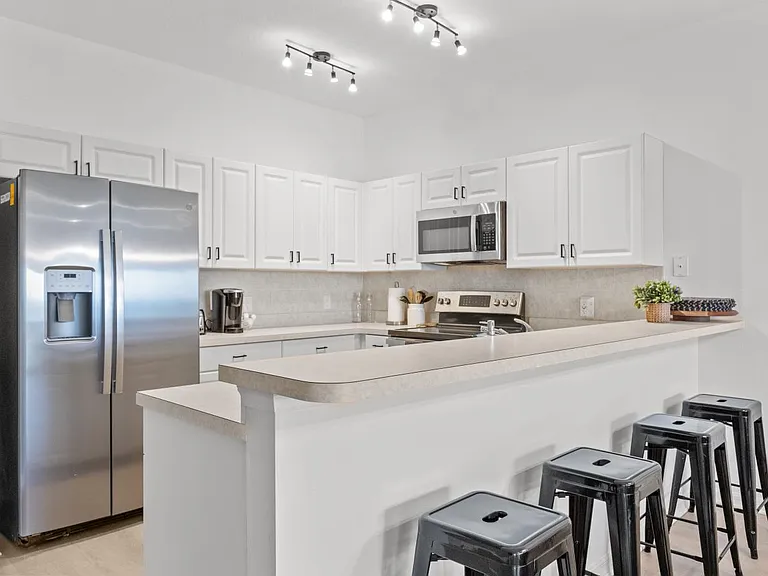 3137 Sun Lake Ct #B — Photo 16
